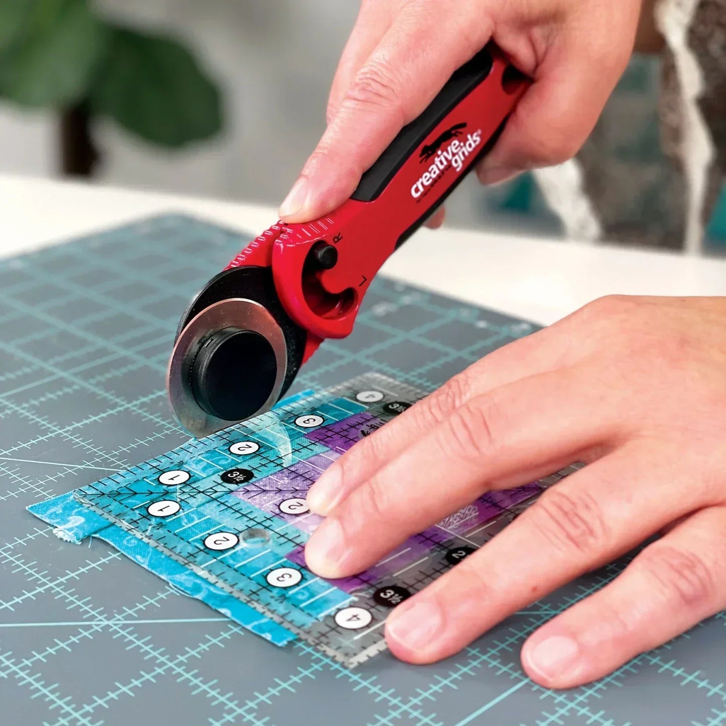 Creative Grids 45mm Rotary Cutter with EVA Case - Mercury Craft Co.