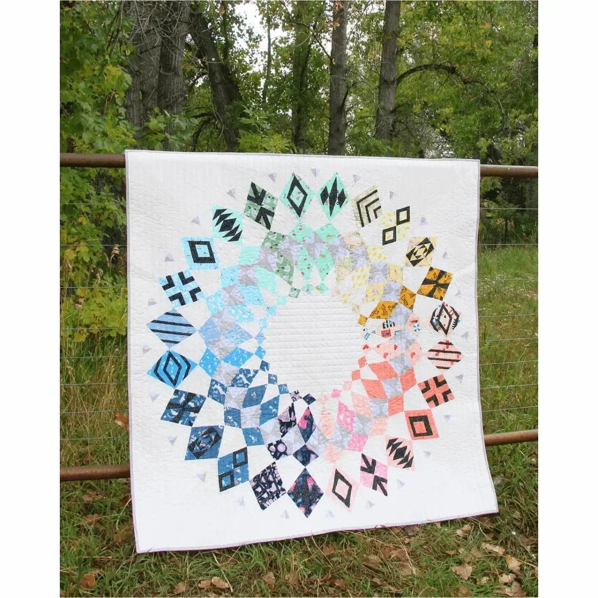 Cadence Court Quilt Pattern - Mercury Craft Co.